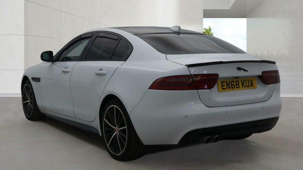 Jaguar XE 2.0D Landmark Awd Euro 6 Ss White #3