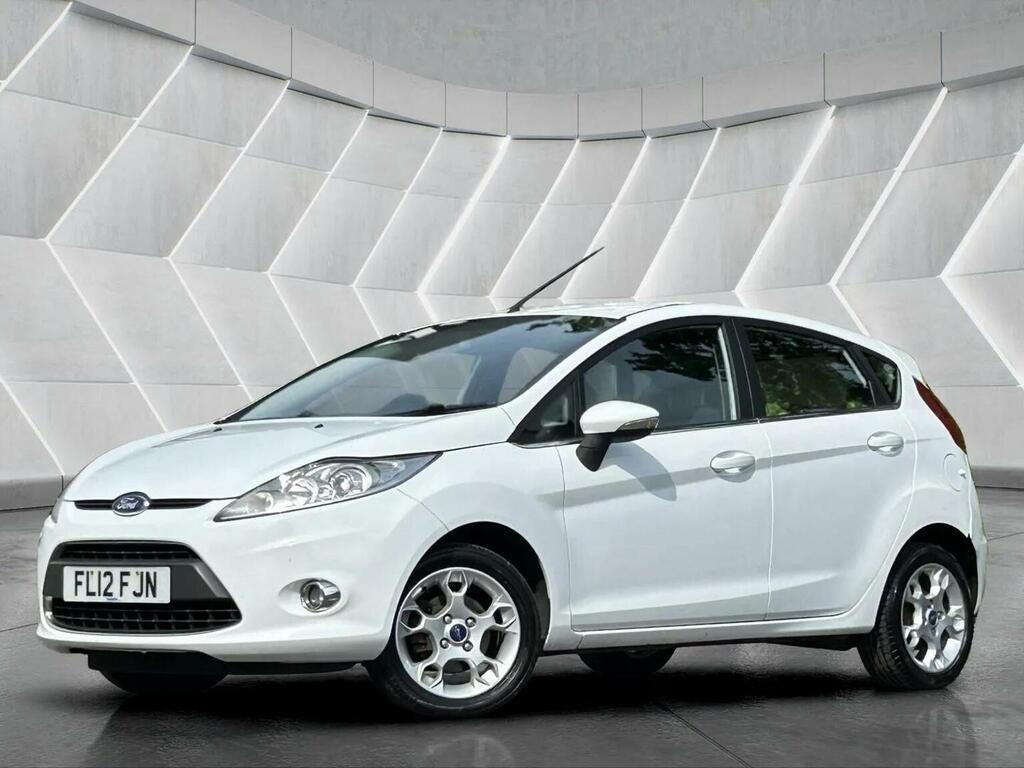 Ford Fiesta Hatchback 1.4 Tdci Dpf Zetec 201212 White