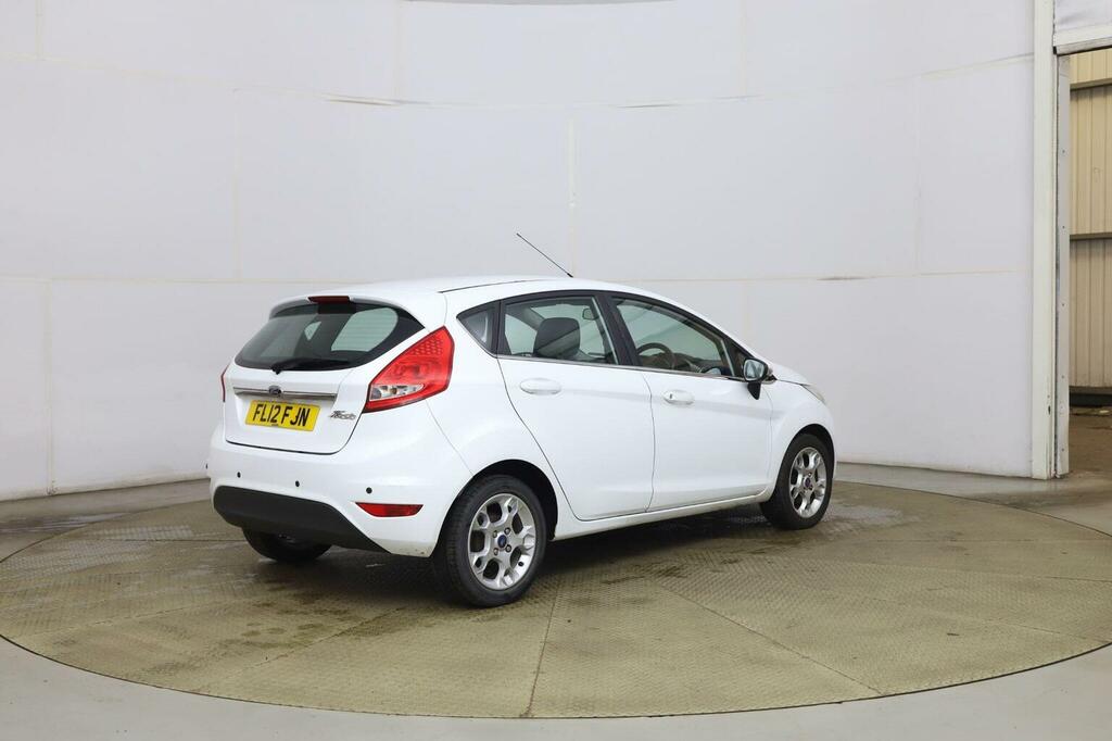 Ford Fiesta Hatchback 1.4 Tdci Dpf Zetec 201212 White #6