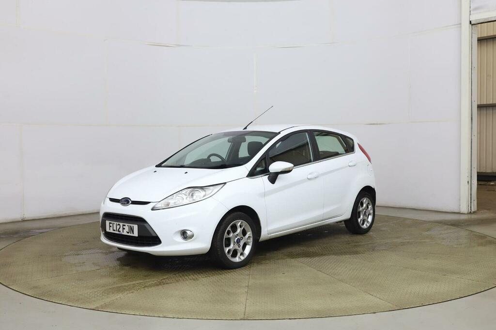 Ford Fiesta Hatchback 1.4 Tdci Dpf Zetec 201212 White