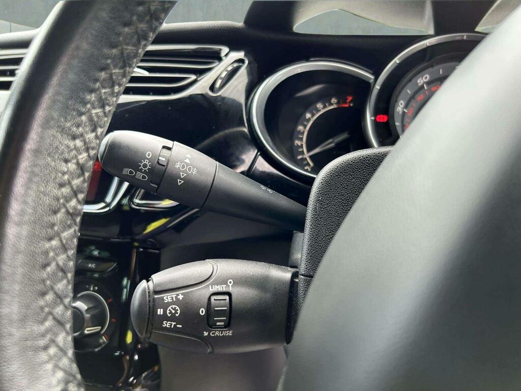 Citroen DS3 1.6 E-hdi Airdream Dstyle Plus Euro 5 Ss Red #30