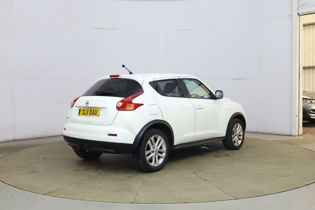 Nissan Juke Acenta Black #6