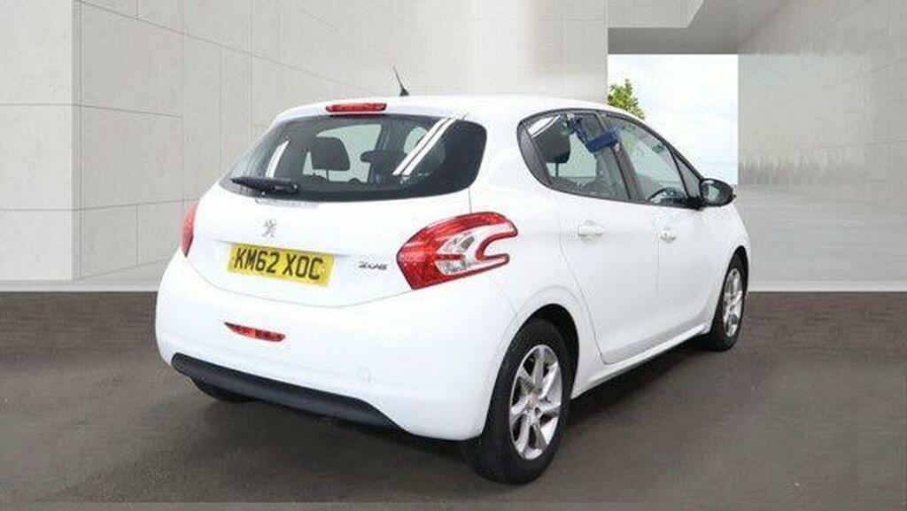 Peugeot 208 1.4 Vti Active Euro 5 White #4