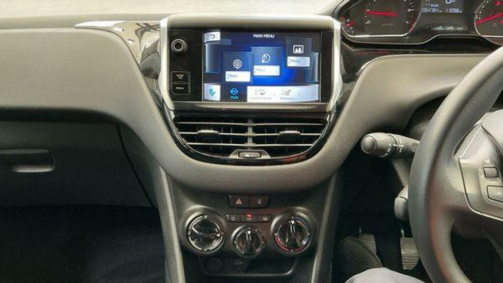 Peugeot 208 1.4 Active Hdi 68 Bhp Blue #11