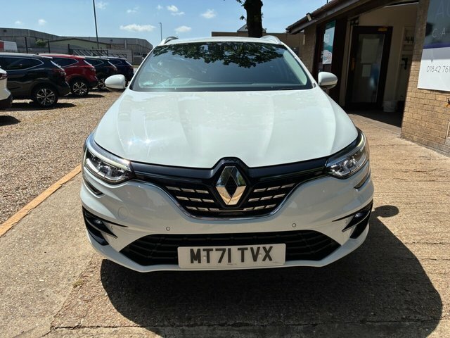 Renault Megane 1.5 Blue Dci Iconic Sport Tourer White #2