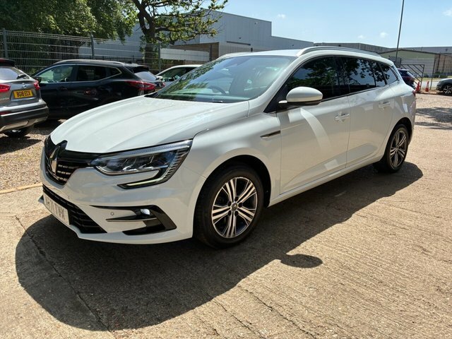 Renault Megane 1.5 Blue Dci Iconic Sport Tourer White #3