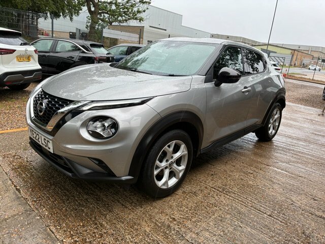 Nissan Juke 1.0 Dig-t N-connecta Suv Dct Euro YE22LSC Silver #4