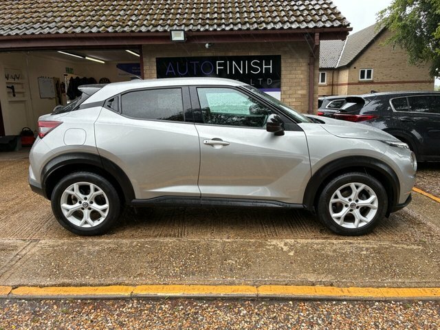 Nissan Juke 1.0 Dig-t N-connecta Suv Dct Euro YE22LSC Silver #6