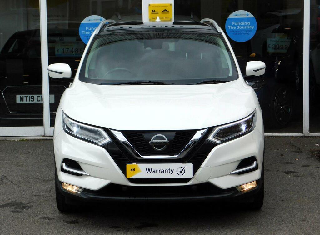 Nissan Qashqai Suv 1.2 Dig-t Tekna Euro 6 Ss 201717 VF17RNA White #2