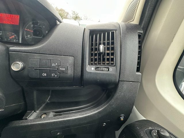 Citroen Relay White #35