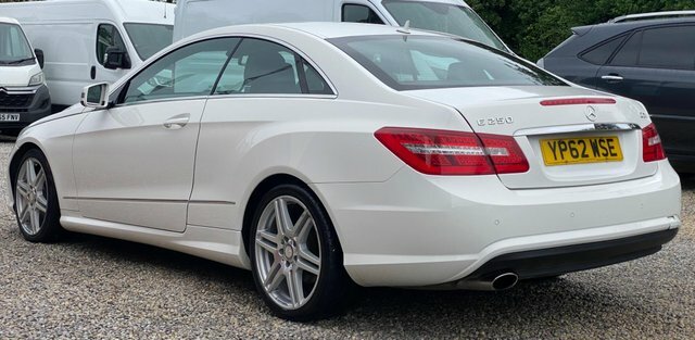 Mercedes-Benz E Class E250 Cdi Blueefficiency Sport YP62WSE White #4