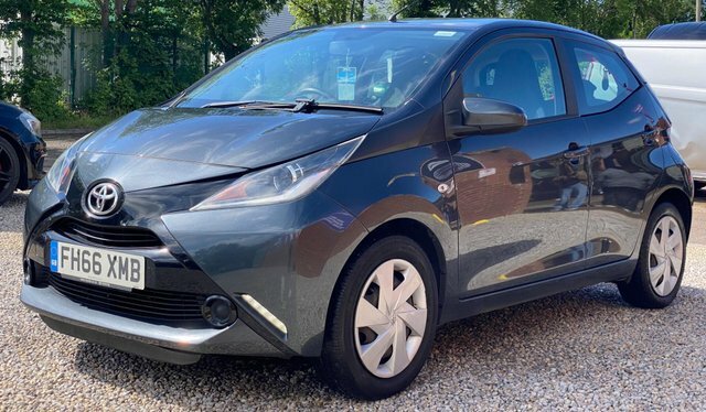 Toyota Aygo Vvt-i X-play Euro 6 Grey #2