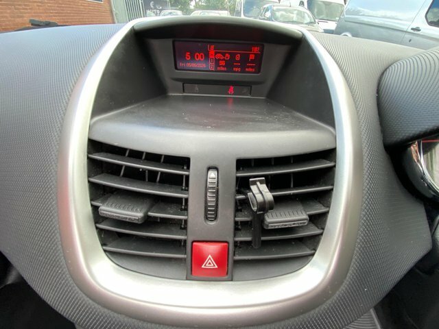 Peugeot 207 CC 1.6 Vti Active Red #39