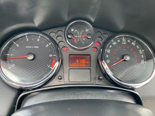 Peugeot 207 CC 1.6 Vti Active Red #8