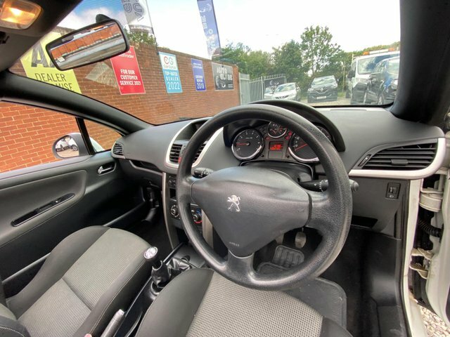 Peugeot 207 CC 1.6 Vti Active Red #6