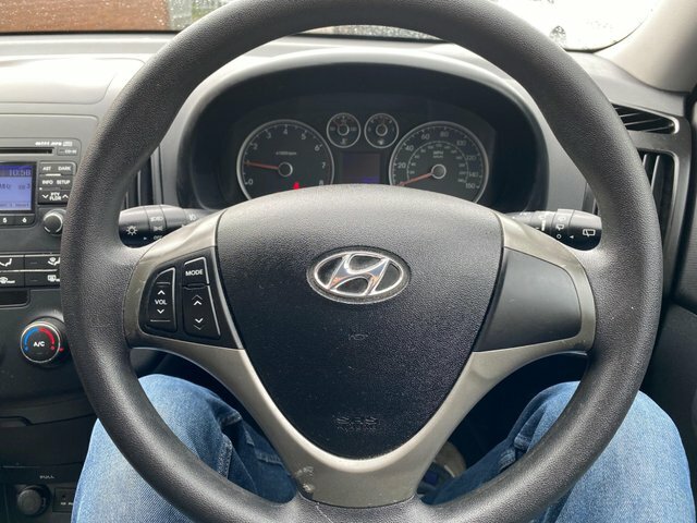 Hyundai I30 1.4 Comfort Black #20