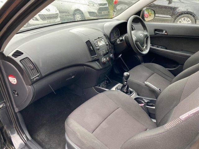 Hyundai I30 1.4 Comfort Black #13