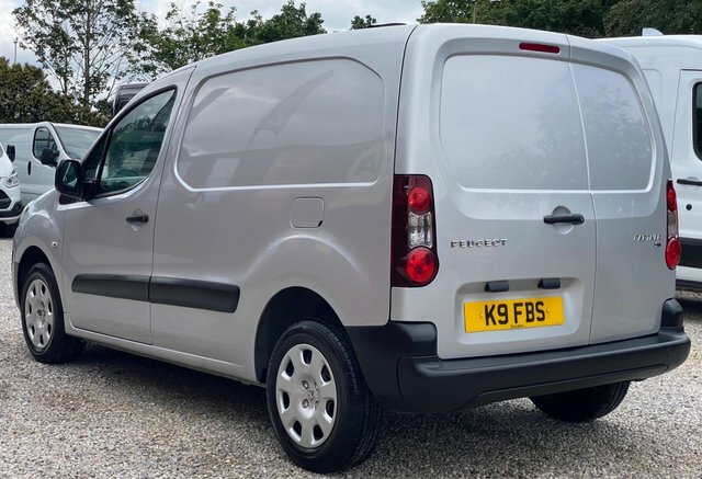 Peugeot Partner Ehdi 850 S L1 Silver #4