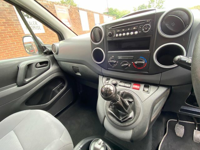 Peugeot Partner Mpv White #30