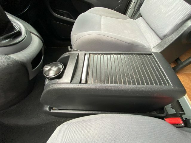 Peugeot Partner Mpv White #44