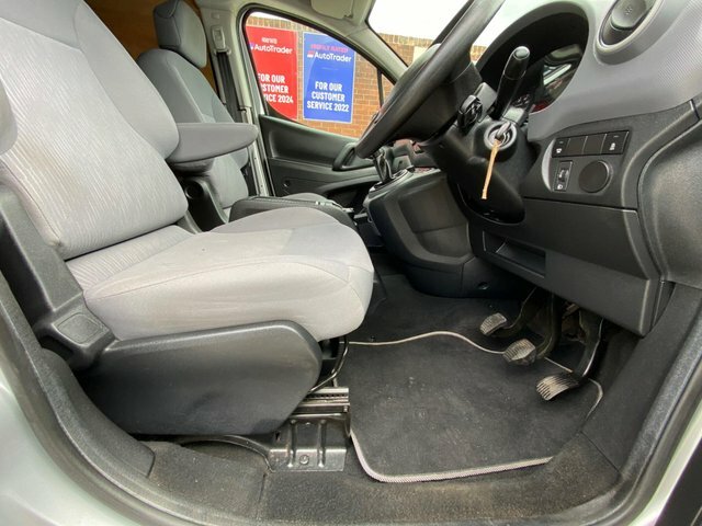 Peugeot Partner Mpv White #24