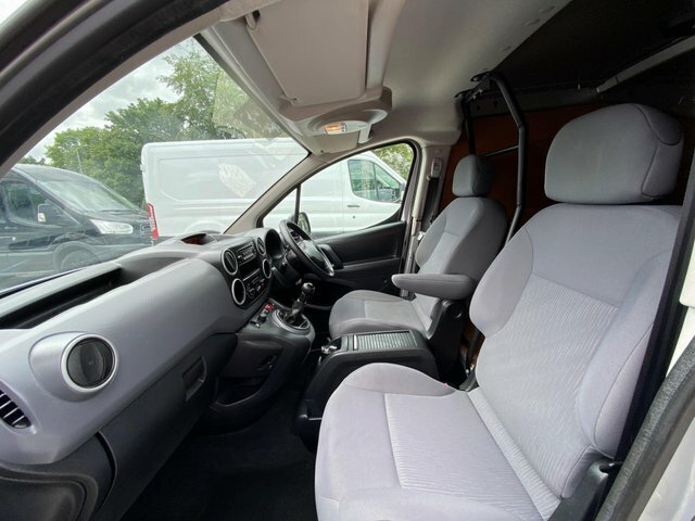 Peugeot Partner Mpv White #17