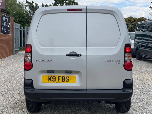 Peugeot Partner Mpv White #27