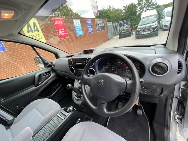 Peugeot Partner Ehdi 850 S L1 Silver #6