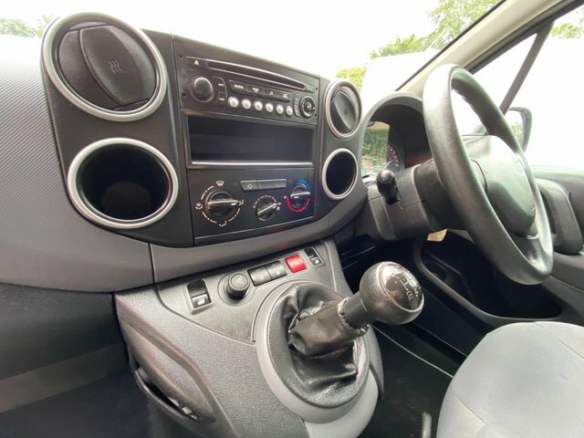 Peugeot Partner Mpv White #22