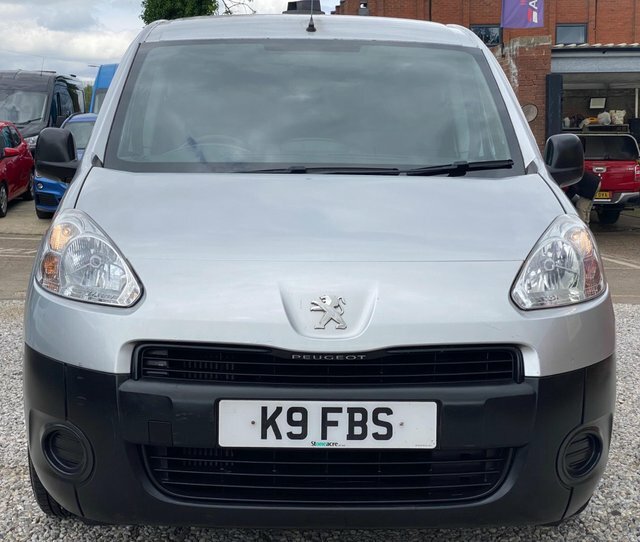 Peugeot Partner Mpv White #23