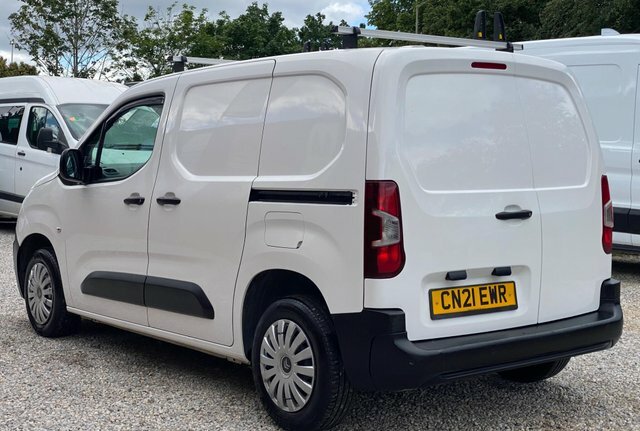 Citroen Berlingo Bluehdi 650 X M White #4