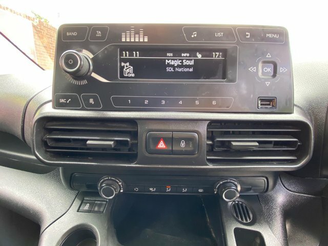 Citroen Berlingo Mpv Black #24