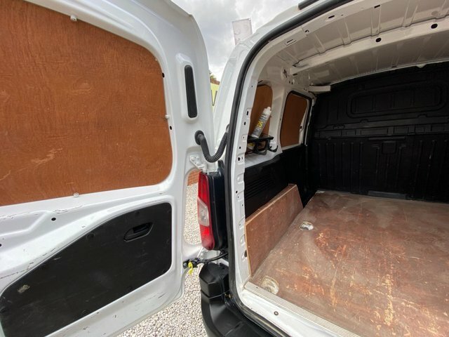 Citroen Berlingo Mpv Black #16