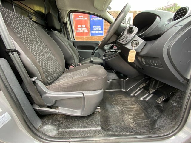 Renault Kangoo Maxi Combi Van 1.5 Dci Energy Ll21 Business Crew Van Eu White #40
