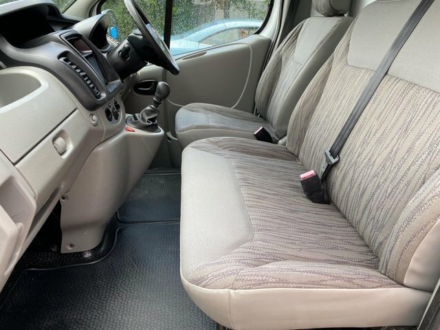Nissan Primastar 2.0 Dci 3000 White #37