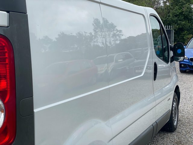Nissan Primastar 2.0 Dci 3000 White #26