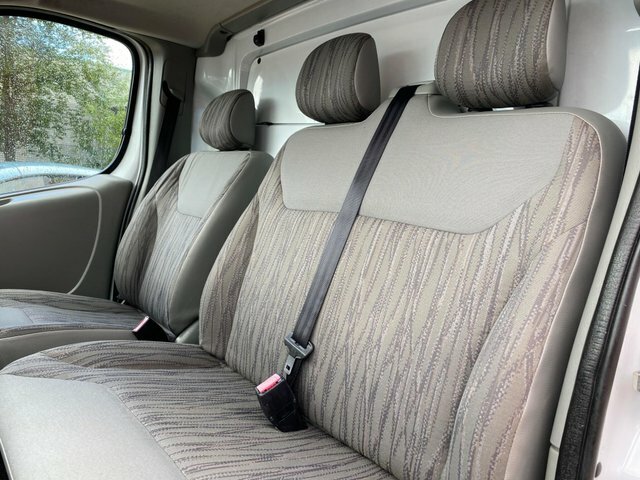 Nissan Primastar 2.0 Dci 3000 White #38