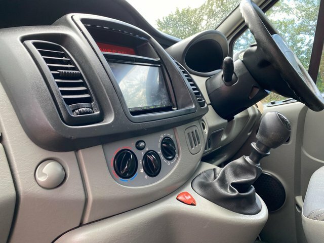 Nissan Primastar 2.0 Dci 3000 White #13