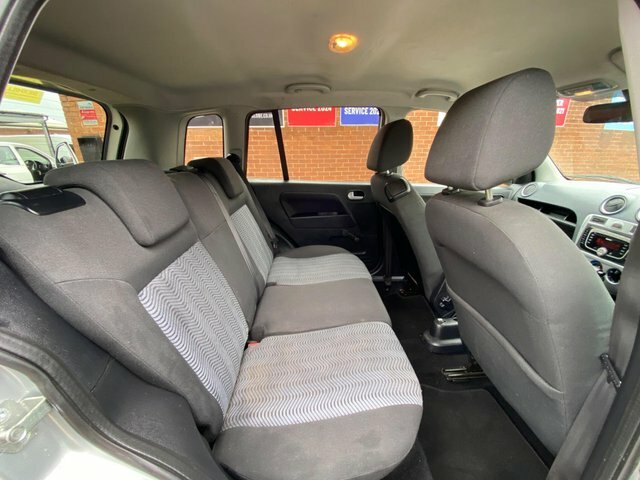 Ford Fusion Zetec Silver #19