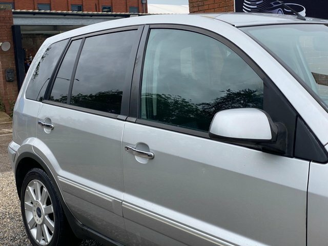 Ford Fusion Zetec Silver #40