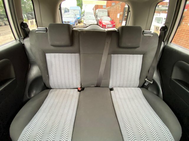 Ford Fusion Zetec Silver #11