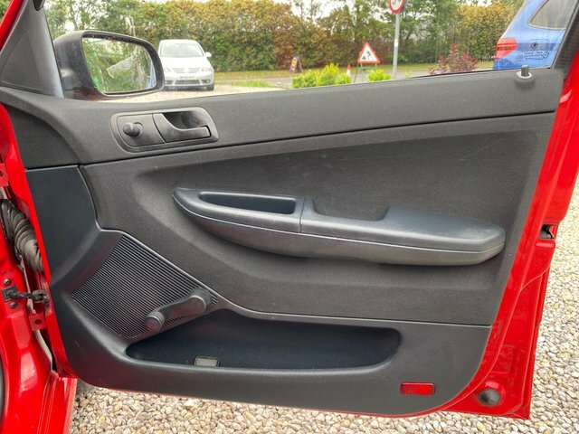 Skoda Fabia 1.2 Htp 12V Ambiente Red #26