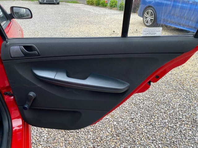 Skoda Fabia 1.2 Htp 12V Ambiente Red #47