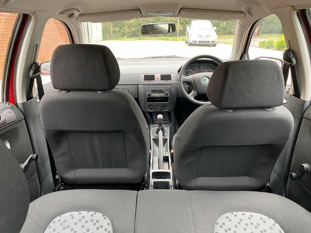 Skoda Fabia 1.2 Htp 12V Ambiente Red #48