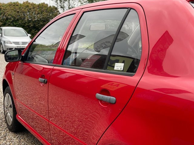 Skoda Fabia 1.2 Htp 12V Ambiente Red #23