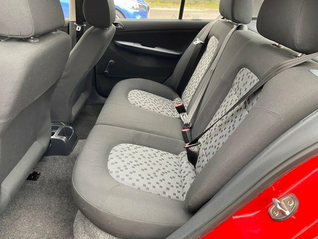 Skoda Fabia 1.2 Htp 12V Ambiente Red #43