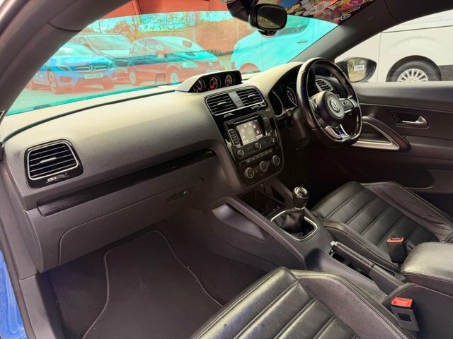 Volkswagen Scirocco R Line Tdi Bluemotion Black #10