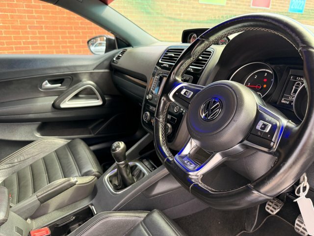 Volkswagen Scirocco R Line Tdi Bluemotion Black #29