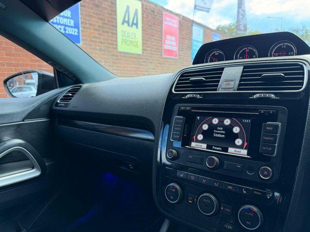 Volkswagen Scirocco R Line Tdi Bluemotion Black #13