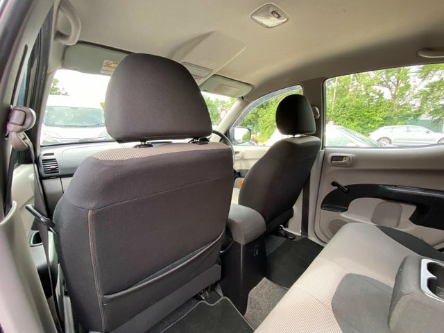 Mitsubishi L200 Pickup White #20